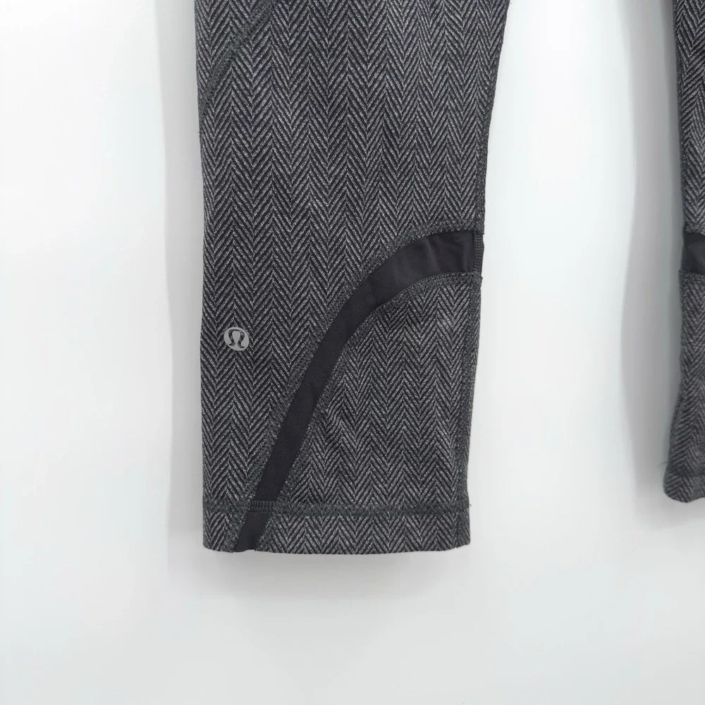 Lululemon Run Inspire Crop II Giant Herringbone Luxtreme Leggings Grey Black‎ 10